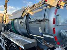 Mercedes-Benz Econic Stainless Steel Vac Tanker 