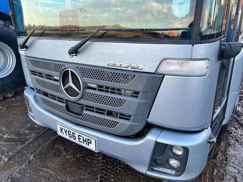 Mercedes-Benz Stainless Steel Vac Tanker