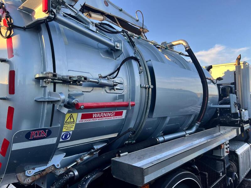 Mercedes-Benz Stainless Steel Vac Tanker