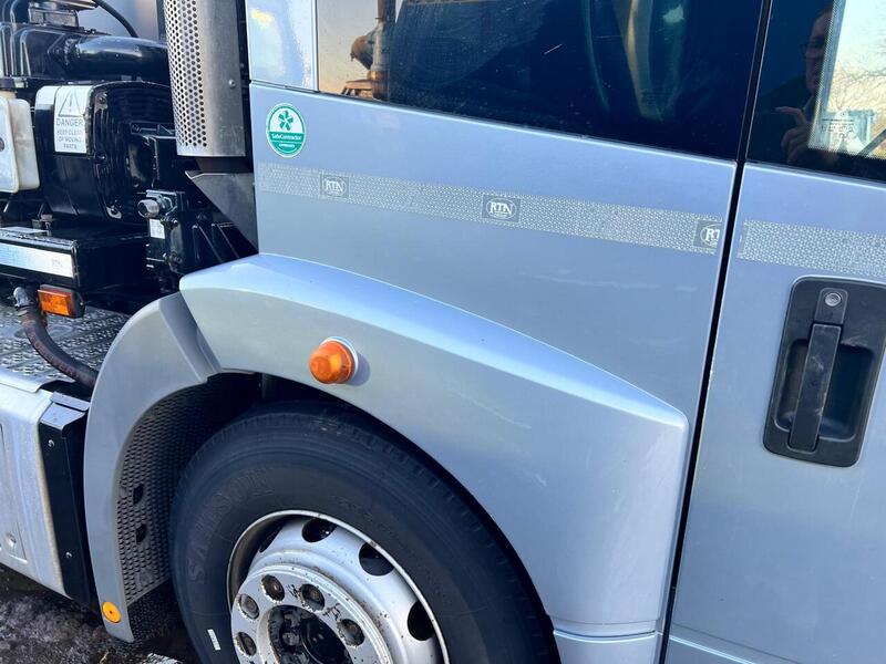 Mercedes-Benz Stainless Steel Vac Tanker