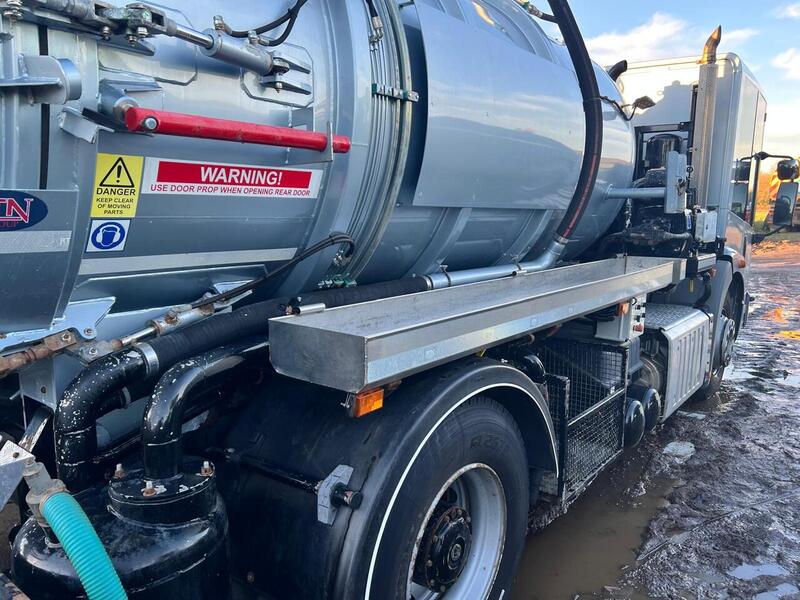 Mercedes-Benz Stainless Steel Vac Tanker
