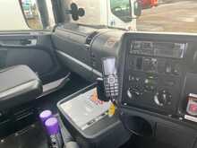 Scania R420 Mid Lift Tractor Unit 