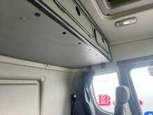 Scania R420 Mid Lift Tractor Unit 