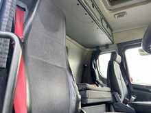 Scania R420 Mid Lift Tractor Unit 