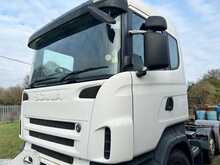 Scania R420 Mid Lift Tractor Unit 