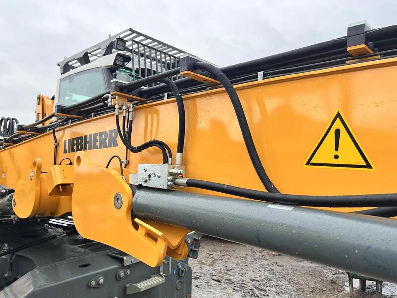 Liebherr Material Handler