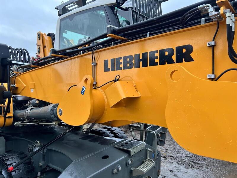 Liebherr Material Handler