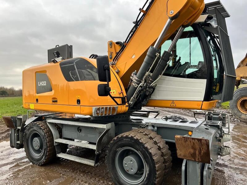 Liebherr Material Handler
