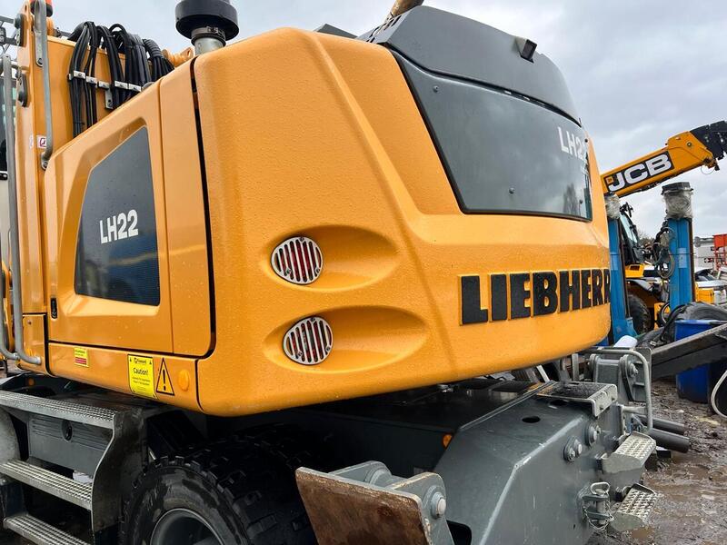 Liebherr Material Handler