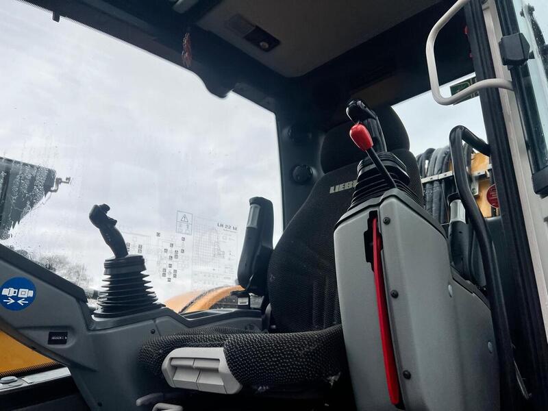Liebherr Material Handler