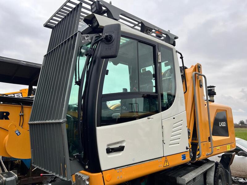 Liebherr Material Handler