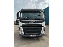 Volvo FM 330 Flat Bed 