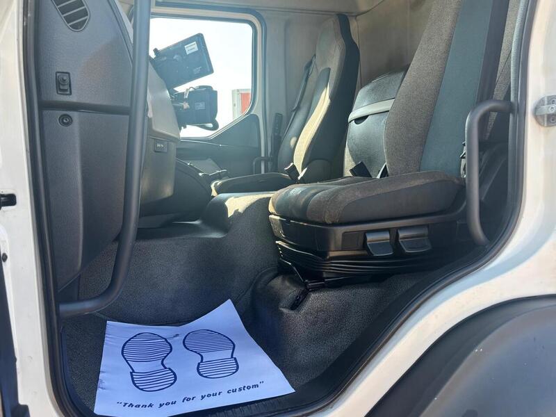 Volvo 24ft Curtain Side