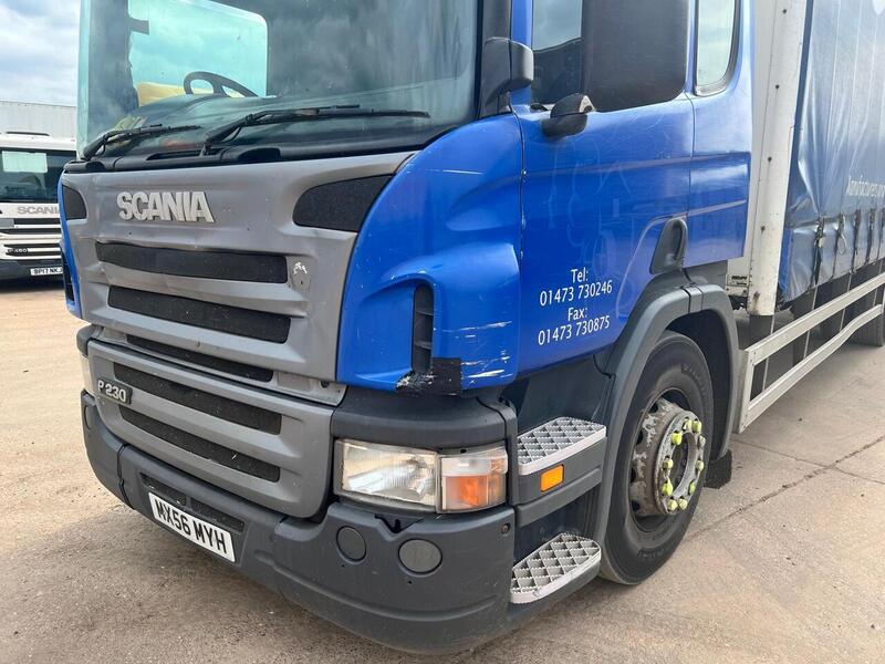Scania 18 Ton Curtain Side