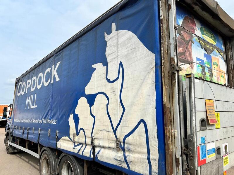 Scania 26 Ton Curtain Side