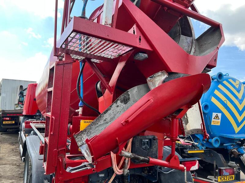 Scania Demount Mixer Tipper