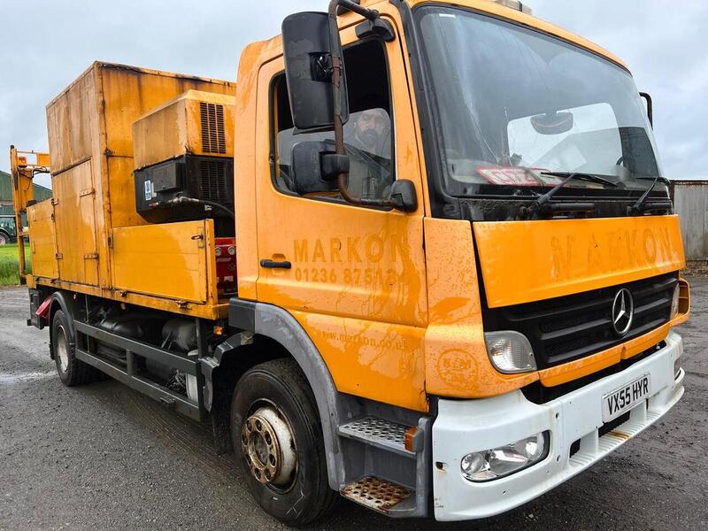 Mercedes-Benz Line Painting Trucks