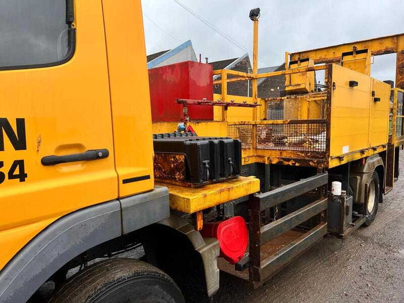 Mercedes-Benz Line Painting Trucks