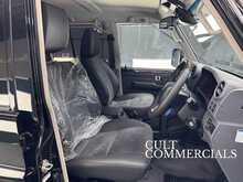 Toyota Land Cruiser GDJ 76 Station Wagon RHD 