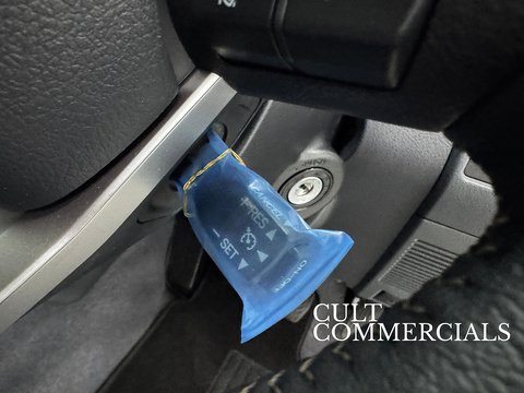 GDJ 76 Station Wagon RHD 2.8 5dr SUV Automatic Diesel