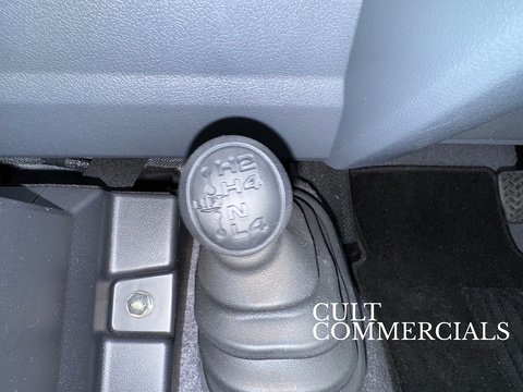 GDJ 76 Station Wagon RHD 2.8 5dr SUV Automatic Diesel