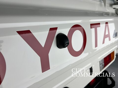 GDJ 79 Single Cab DLX (Winch/LED) 2.8 2dr Pickup Automatic Diesel