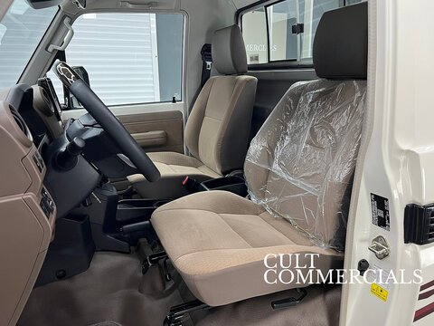 GDJ 79 Single Cab DLX (Winch/LED) 2.8 2dr Pickup Automatic Diesel