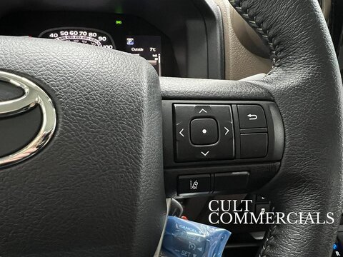 GDJ 79 Single Cab DLX (Winch/LED) 2.8 2dr Pickup Automatic Diesel