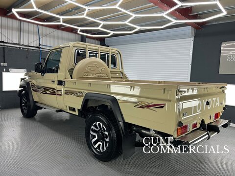 GDJ 79 Single Cab SDLX 2.8 2dr Pickup Automatic Diesel