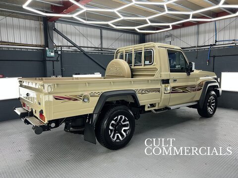 GDJ 79 Single Cab SDLX 2.8 2dr Pickup Automatic Diesel