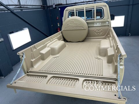 GDJ 79 Single Cab SDLX 2.8 2dr Pickup Automatic Diesel