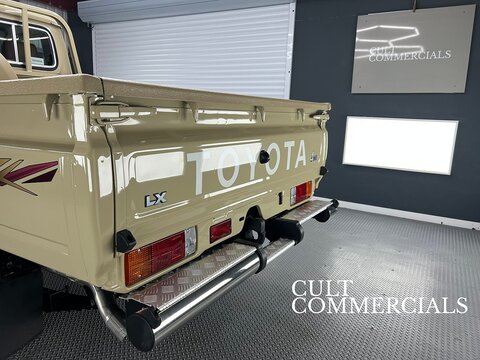 GDJ 79 Single Cab SDLX 2.8 2dr Pickup Automatic Diesel