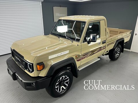 GDJ 79 Single Cab SDLX 2.8 2dr Pickup Automatic Diesel