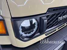 Toyota Land Cruiser GRJ 71 SDLX 