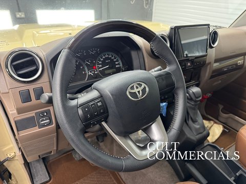 GRJ 71 SDLX 4.0 5dr SWB Automatic Petrol