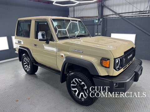 GRJ 71 SDLX 4.0 5dr SWB Automatic Petrol