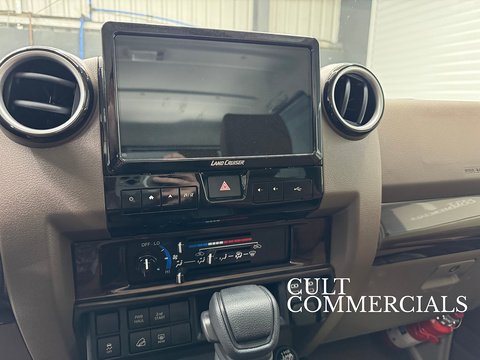 GRJ 71 SDLX 4.0 5dr SWB Automatic Petrol