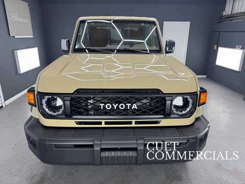 GRJ 71 SDLX 4.0 5dr SWB Automatic Petrol