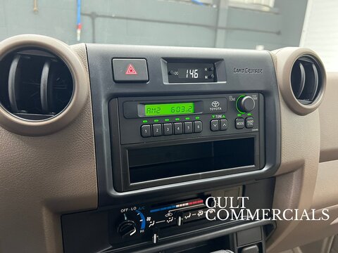 GDJ 79 Single Cab Basic NO DPF 2.8 2dr Pickup Automatic Diesel