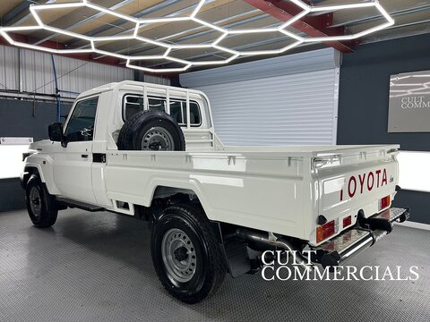 GDJ 79 Single Cab Basic NO DPF 2.8 2dr Pickup Automatic Diesel