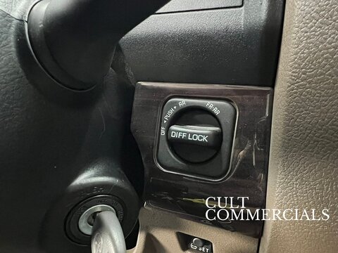 GRJ 71 DLX 4.0 5dr SWB Automatic Petrol