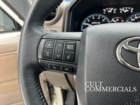 GRJ 71 DLX 4.0 5dr SWB Automatic Petrol