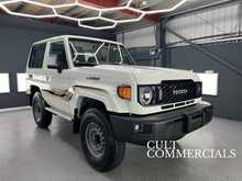 Toyota Land Cruiser GRJ 71 DLX 