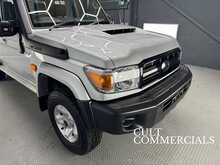 Toyota Land Cruiser RHD VDJ 79 Double Cab Workmate 