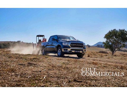 Bighorn RHD CC Exclusive 5.7 4dr Pickup Automatic Petrol