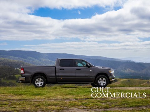 Bighorn RHD CC Exclusive 5.7 4dr Pickup Automatic Petrol