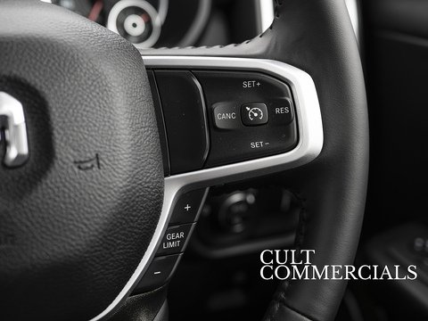 Bighorn RHD CC Exclusive 5.7 4dr Pickup Automatic Petrol