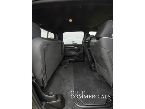 Bighorn RHD CC Exclusive 5.7 4dr Pickup Automatic Petrol