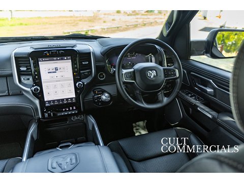 Laramie V8 HEMI RHD 5.7 4dr Pickup Automatic Petrol