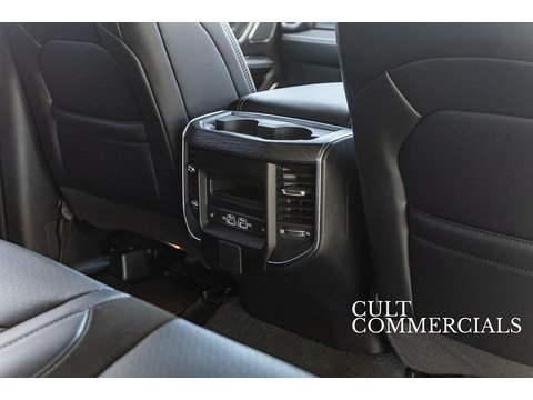 Laramie V8 HEMI RHD 5.7 4dr Pickup Automatic Petrol